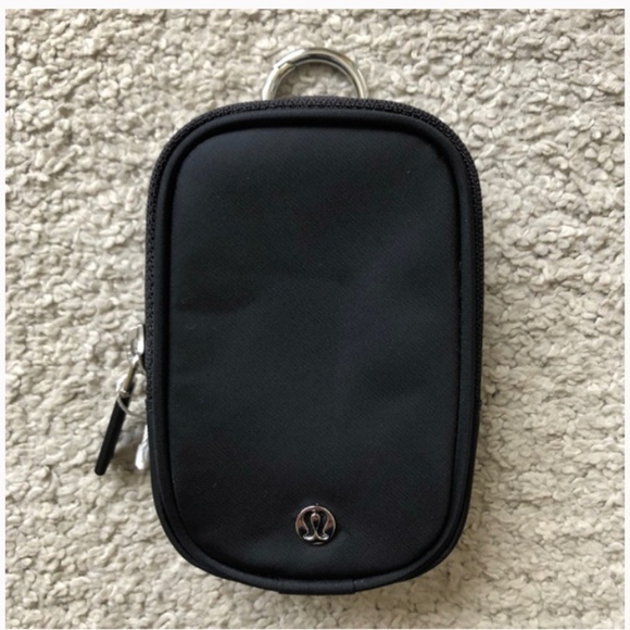LULULEMON Clippable Nano Pouch.NWT. - Picture 1 of 6